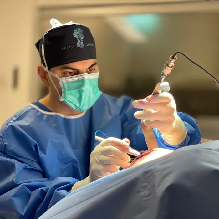 Experto en cirugía mamaria Dr. Moyano Gauna | ¿En qué consiste el aumento mamario de rápida recuperación?